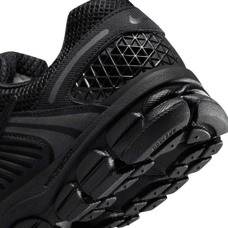 Pantofi sport Nike ZOOM VOMERO 5