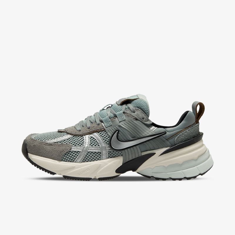 Pantofi sport Nike W V2K RUN C.O.R. - 1 | YEO