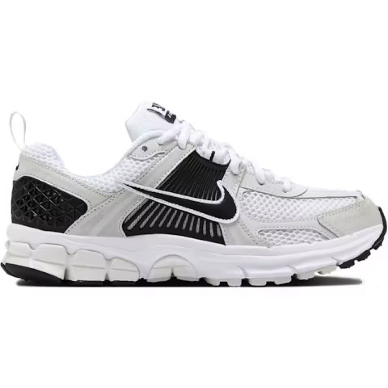 Pantofi sport Nike VOMERO 5 BG