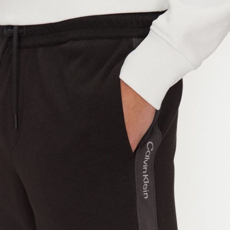 Sort Calvin Klein LOGO TAPE SHORT