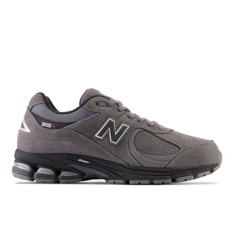 Pantofi Sport New Balance 2002 CLASSICS various brands.ro